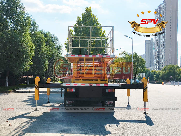 SPV Isuzuchina - Scissors Lift Aerial Truck ISUZU - Rear Side View
