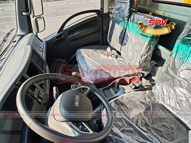 SPV Isuzuchina - Truck Mounted Scissors Lift ISUZU - Cabin Display -1