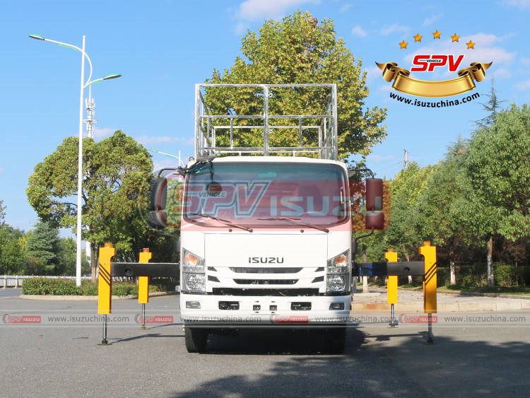 SPVIsuzuchina - Scissors Lift Truck ISUZU - Front Side View