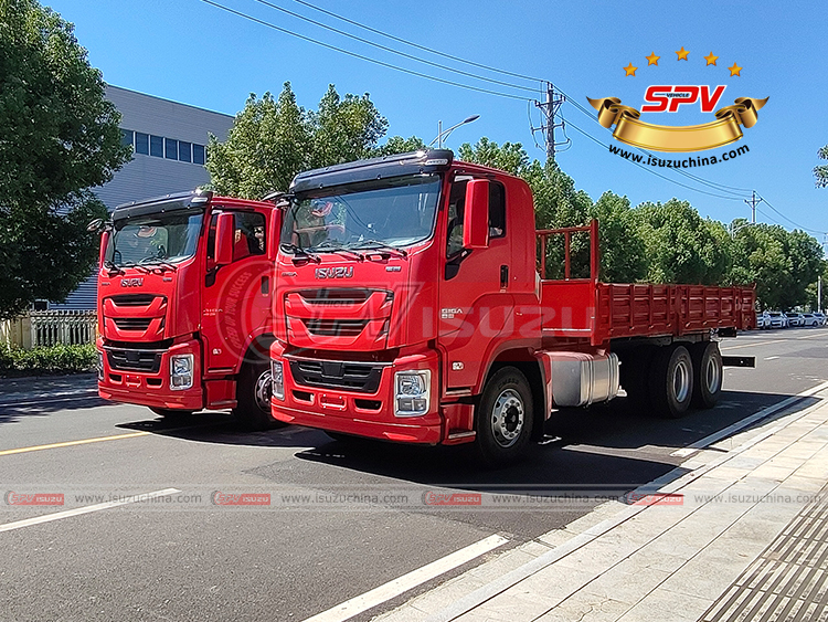 SPV Isuzuchina - 2 Units of Cargo Truck ISUZU GIGA - Left Front Side View