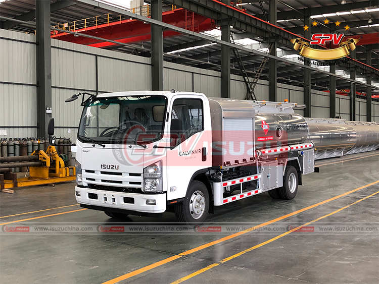 SPV Isuzuchina - 5,000L Helicopter Fuel Truck ISUZU - Left Front Side View