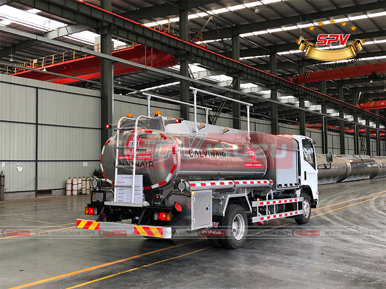 Isuzuchina - 5,000L Diesel Refueler Truck ISUZU - Right Back Side View