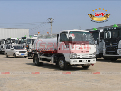 Refueling Tank Truck ISUZU