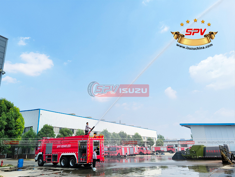 1 unit of firefighting trucks was testing  in SPV factory -Isuzuchina