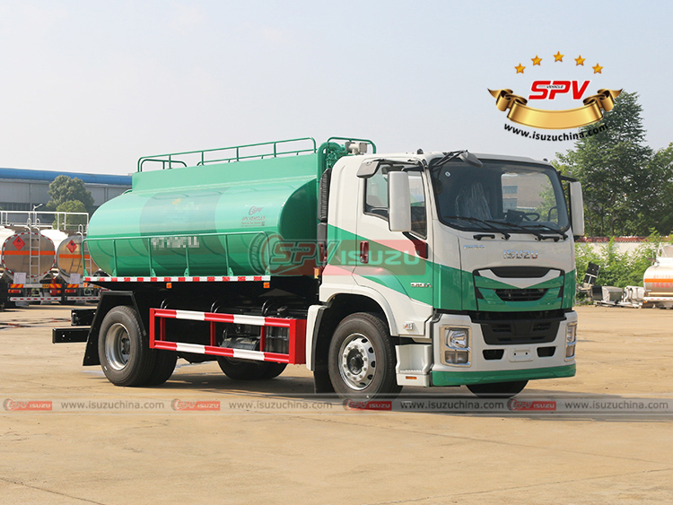 10,000 Litres Septic Tank Cleaning Vehicle ISUZU - Right Front Side ViewU