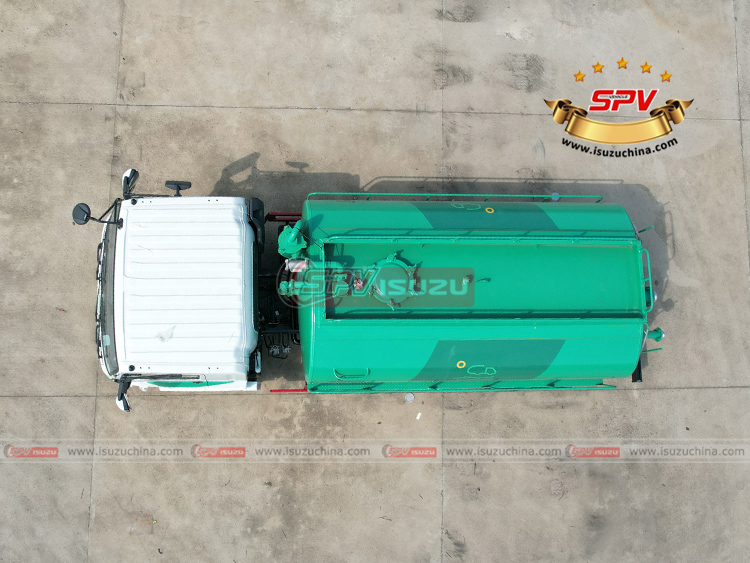 10,000 Litres Toilet Cleaning Truck ISUZU - Top Side View