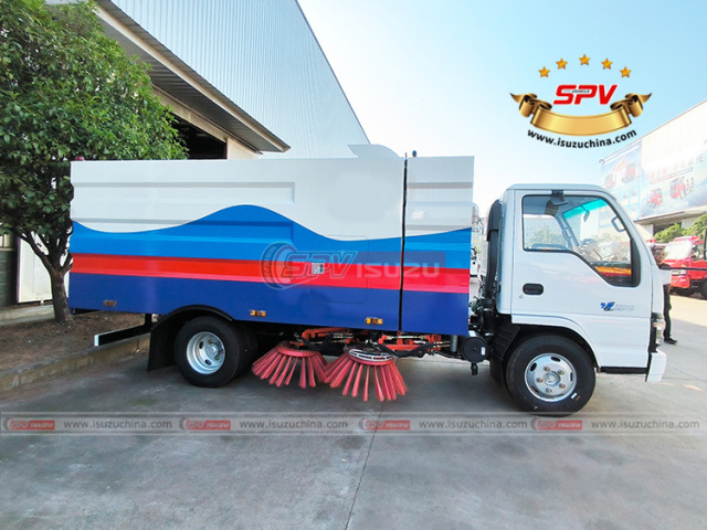 Road Washing and Sweeper Truck ISUZU