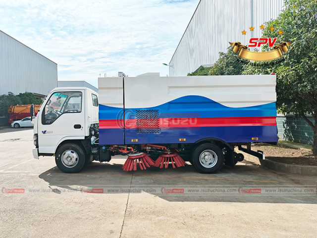 Road Washing and Sweeper Truck ISUZU