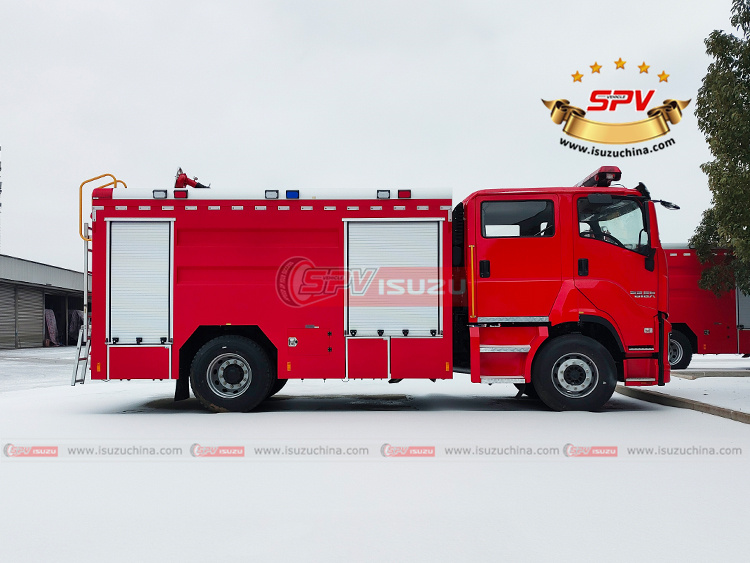 6,000L ISUZU GIGA Fire Recuse Truck - Right Side View