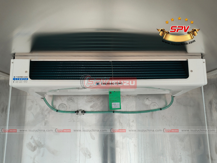 Truck Installed With Thermo King Refrigerator Unit RV780