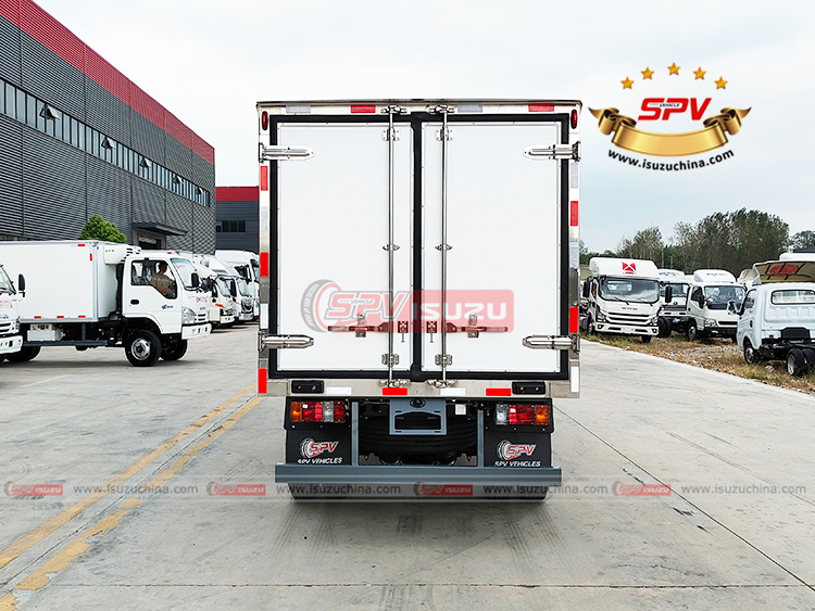 ISUZU Refrigerated Vehicles - Rear Side View