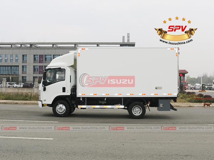 4 Tons Frozen Box Truck ISUZU - Left Side View