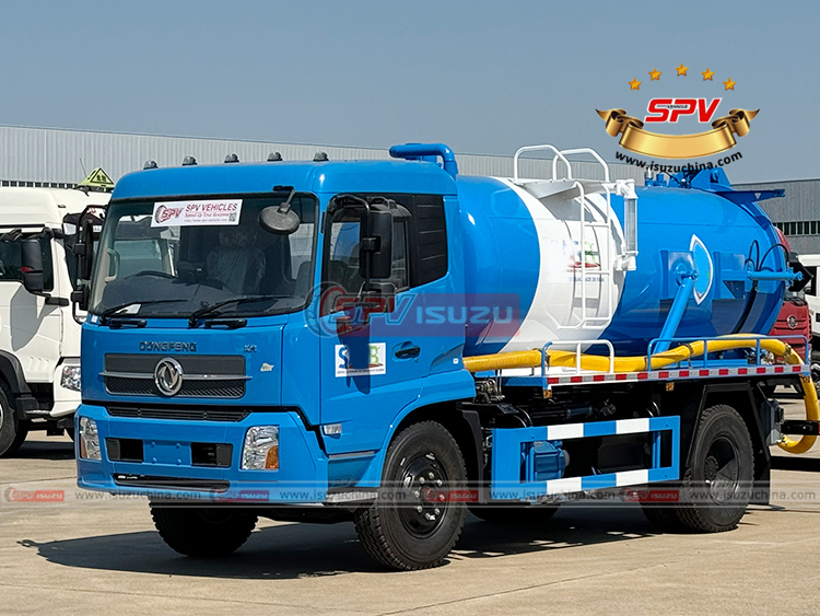 8,000L Sewage Vacuum Truck DongFeng - Right Front Side View