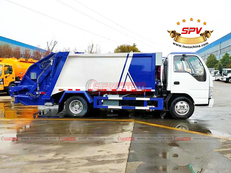 6 CBM Garbage Compactor Truck ISUZU - Right Side View