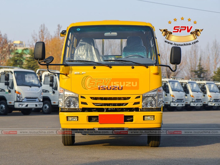ISUZU ELF Cargo Truck - Front Side