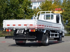 Cargo Hauling Truck ISUZU