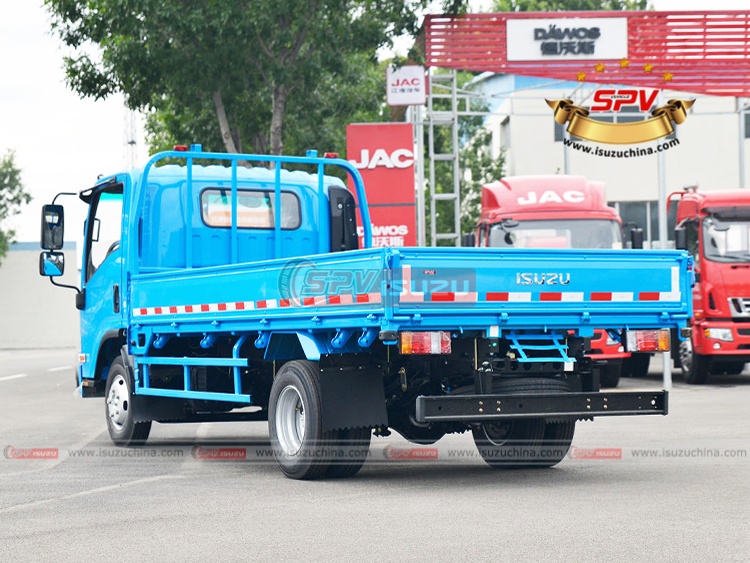 ISUZU KV100 Commercial Truck - Rear Left Side