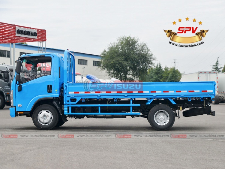  ISUZU KV100 Goods Carrying Truck - Left Side 
