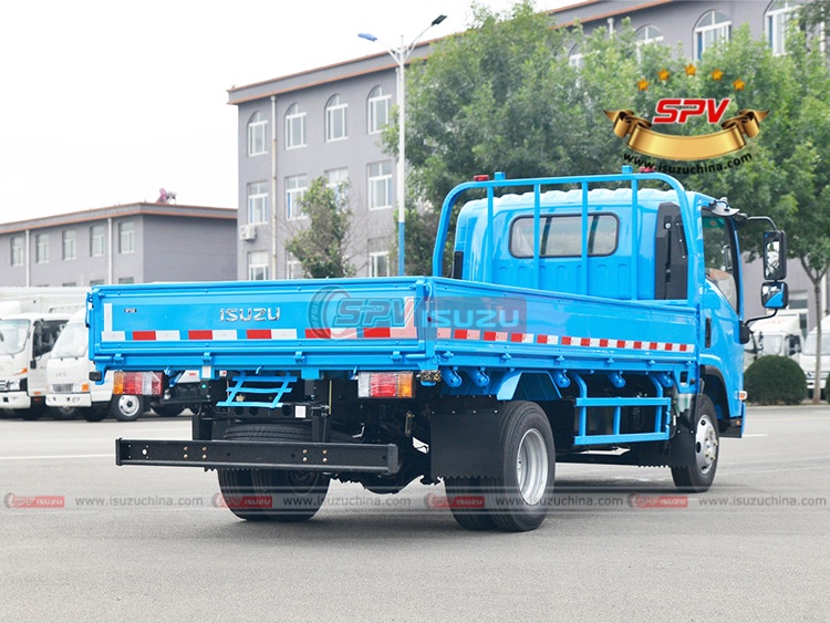 ISUZU Cargo Hauling Lorry - Rear Right Side