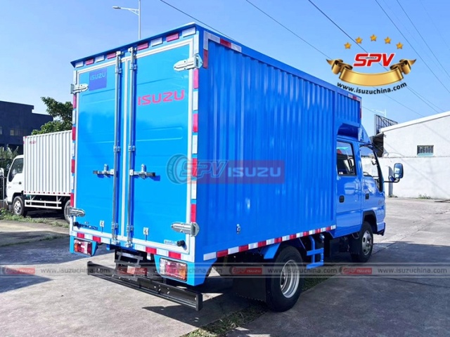 Double Rows Box Truck ISUZU