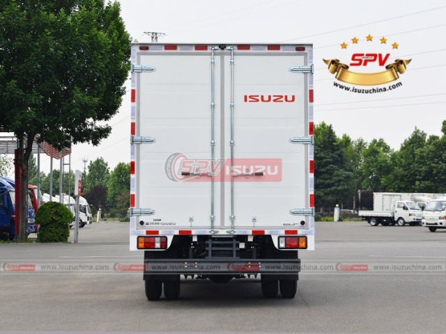 Closed Van Truck ISUZU