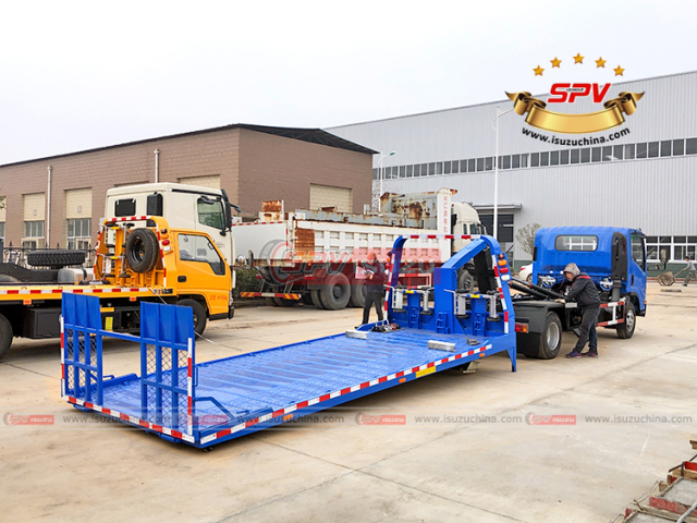 Rollback Tow Truck ISUZU