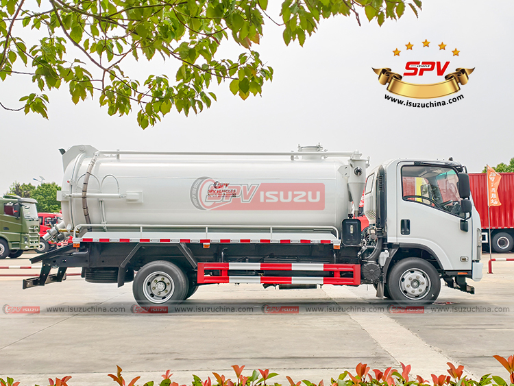 6,000L Sewer Vacuum Tanker ISUZU - Right Side