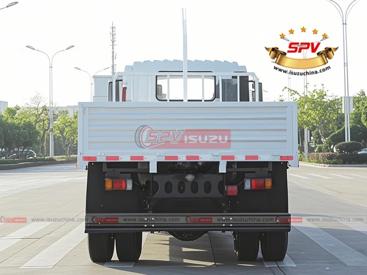 10-12 Tons ISUZU GIGA Goods Truck - Rear Side