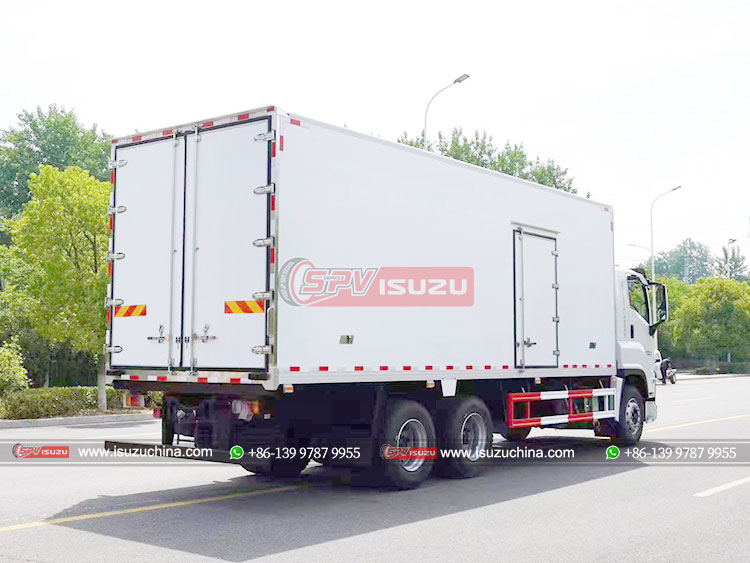 ISUZU GIGA Reefer Lorry-Right Side