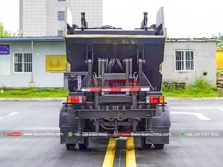 No Leakage Waste Collection Vehicle - Rear Side