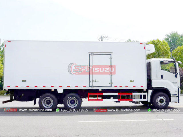 Freezer Wagon ISUZU GIGA