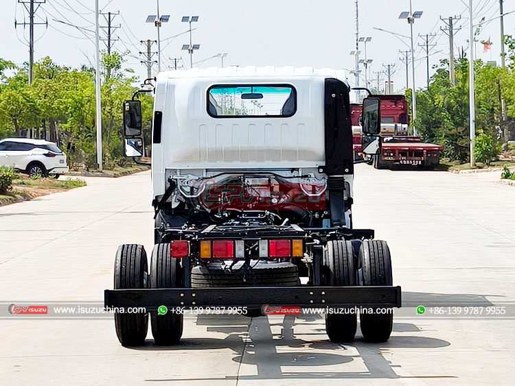 ISUZU 700P 190HP Chassis - Rear Side