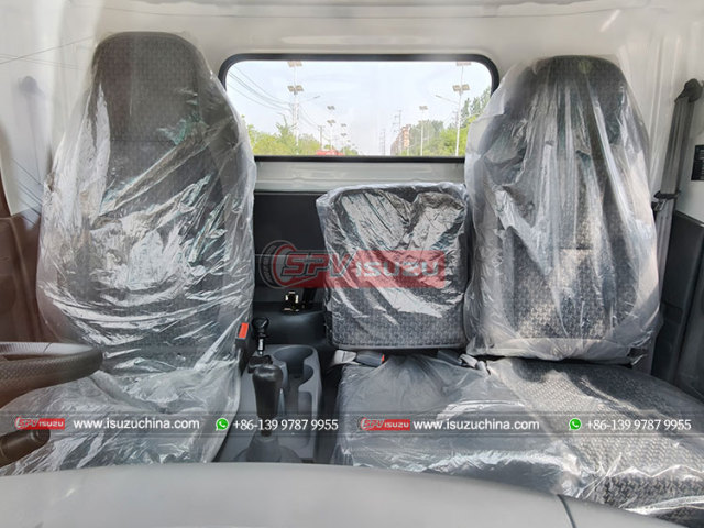 ISUZU 700P RHD