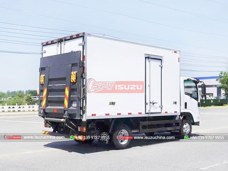 ISUZU KV600 Reefer Truck With Taillift - Rear Left Side