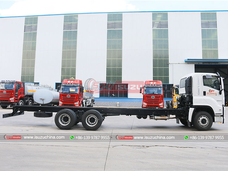 ISUZU 10 Wheels Truck Chassis - Right Side