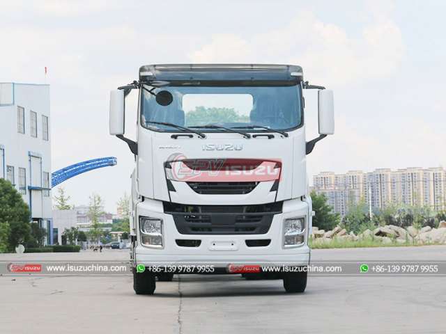 ISUZU 6X4 GIGA Chassis
