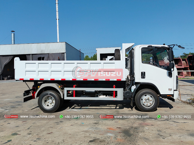 Tipper Truck ISUZU