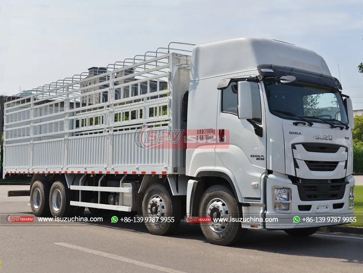 ISUZU 8X4 Fence Truck - Front Right Side