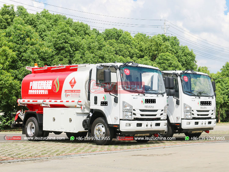 ISUZU 700P Oil Tank Truck - Front Right Side