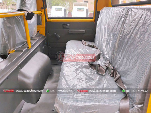 Cargo Carrying Truck ISUZU