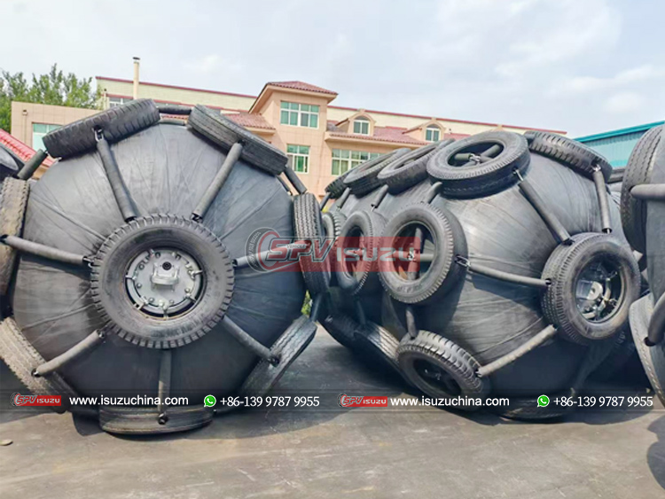 2 Pcs of Pneumatic Rubber Fenders