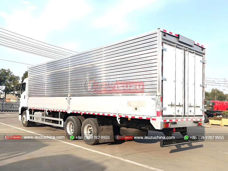 ISUZU Heavy-duty Wing Box Vehicle - Rear Left Side