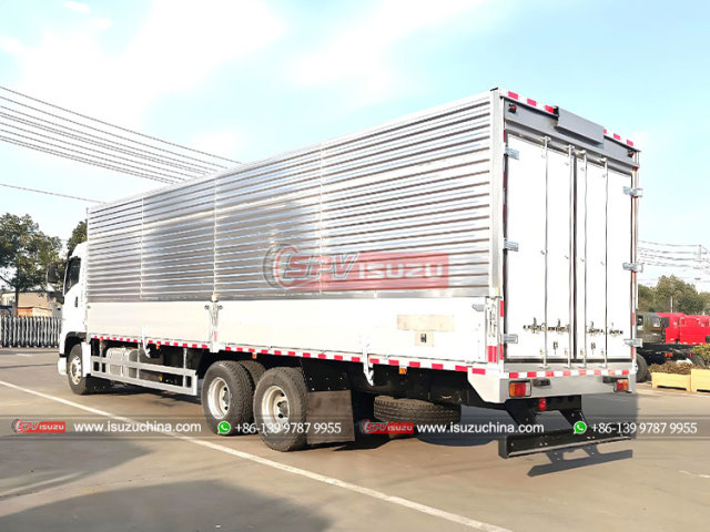 Wingbody Truck ISUZU 6X4