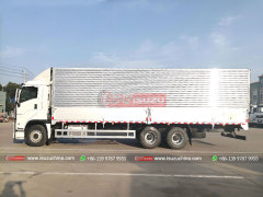 Wingbody Truck ISUZU 6X4