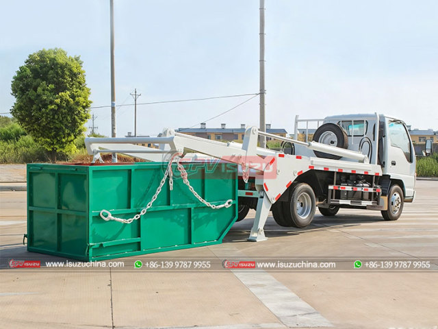 Swing Arm Trash Truck ISUZU