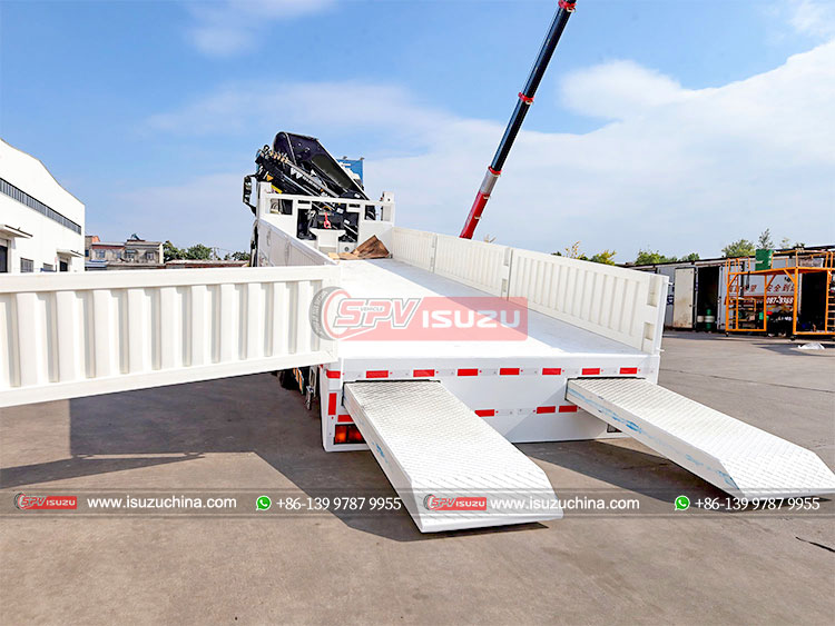 ISUZU 4Axles Hydraulic Fold Arm Crane Truck - Rear Left Side
