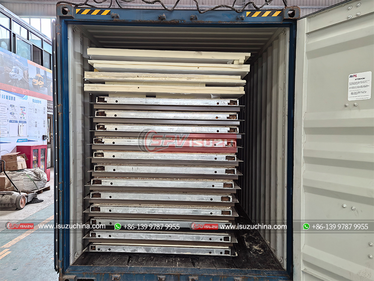 SKD of Chiller Van Truck Loaded into Container