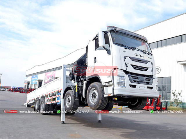 Fold Arm Crane Truck ISUZU