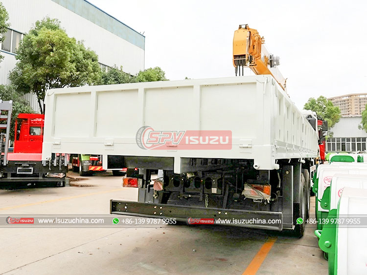 ISUZU 4 Axles Crane Truck for Construction - Rear Right Side