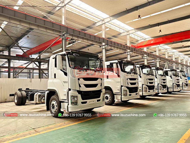 ISUZU 4X2 GIGA Chassis